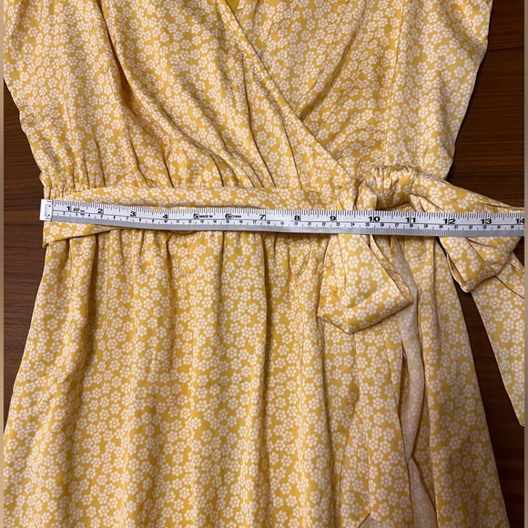 New without tags: Lauren Conrad yellow belted ruffle dress - Picture 4 of 6
